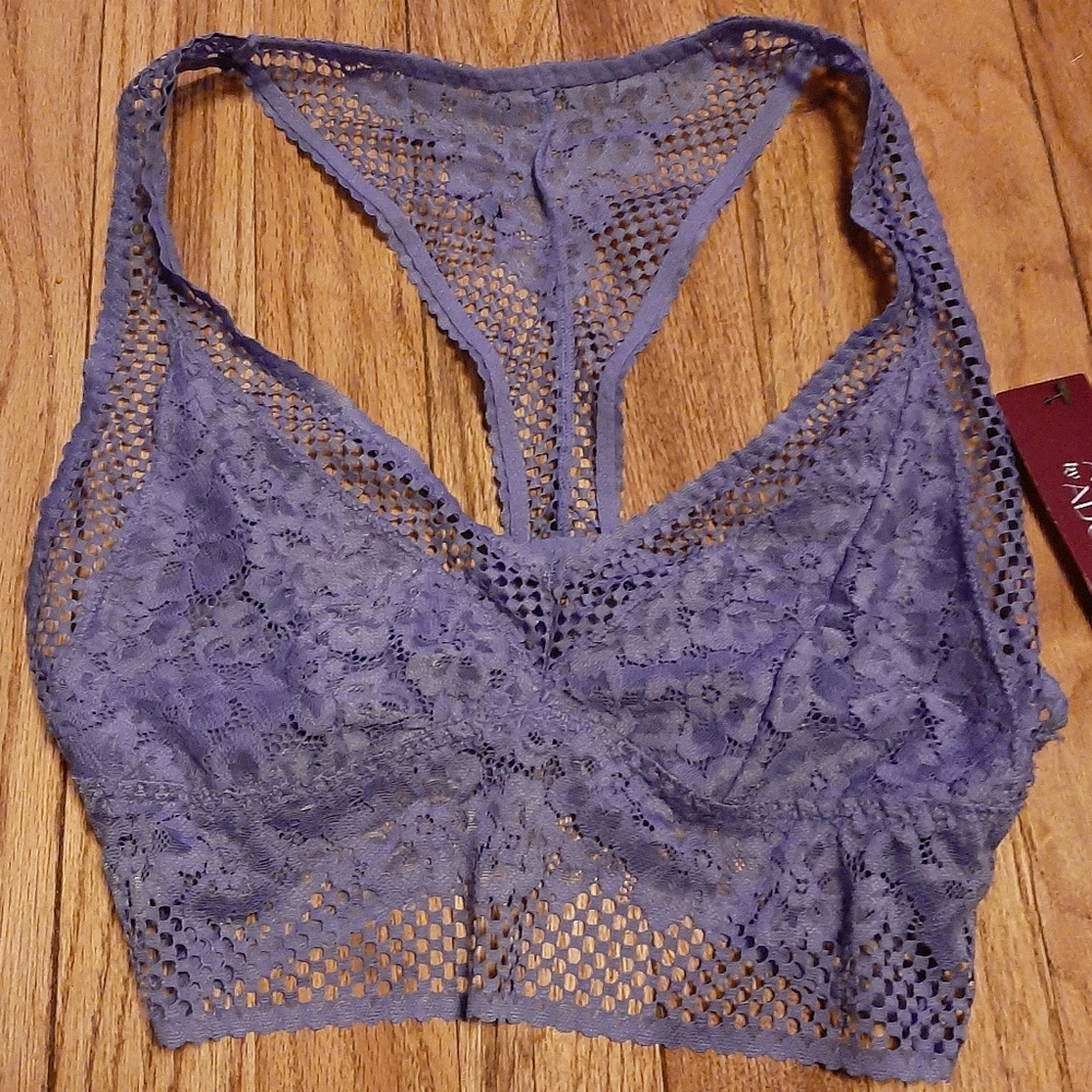 🇺🇲sz M Adore Lace Racerback Bralette